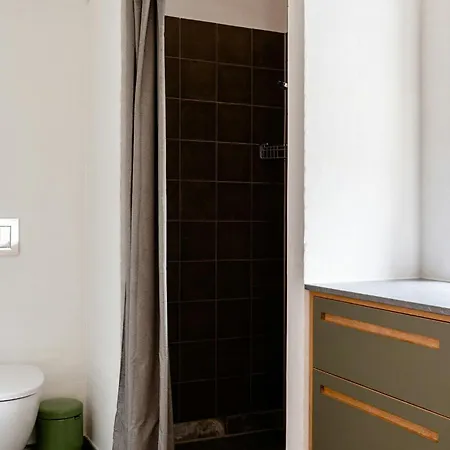 Communal Dining And Nature Near Jernhatten